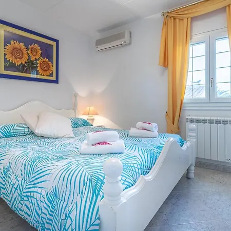 Apart-rent Cap Ras 0037 Villa Empuriabrava